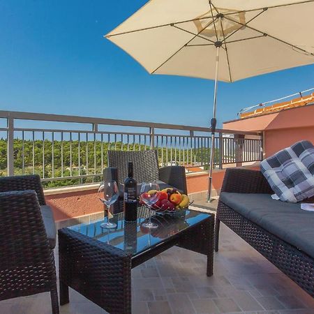 Amazing Apartment In Makarska With Wifi Exteriér fotografie