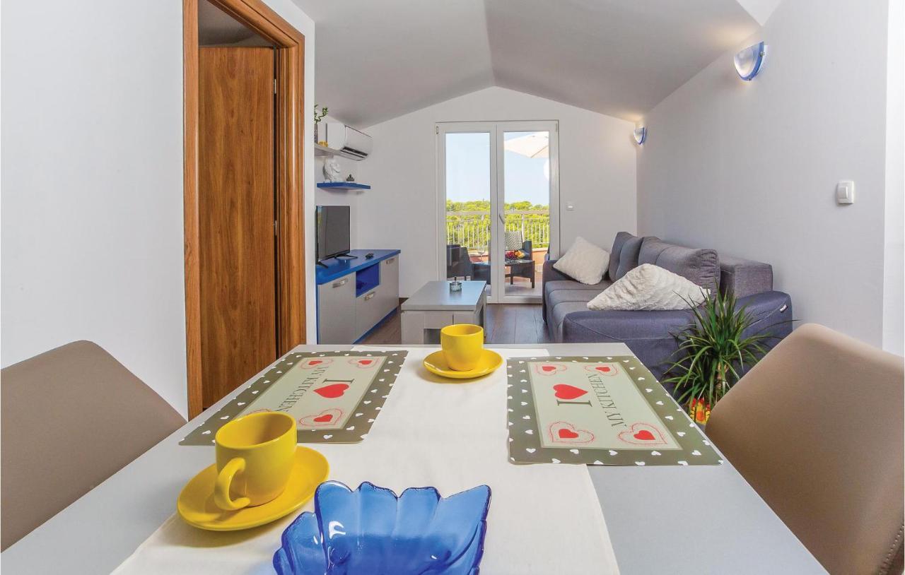 Amazing Apartment In Makarska With Wifi Exteriér fotografie